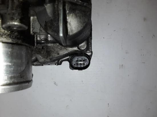 Drosselklappe RENAULT TRAFIC II Furgon (FL) 2.0 dCi 115 (JL0H) 8200330810 Bild Drosselklappe RENAULT TRAFIC II Furgon (FL) 2.0 dCi 115 (JL0H) 8200330810