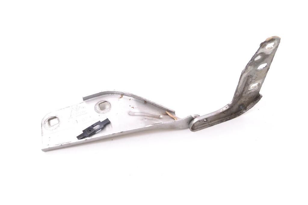 Motorhaubenscharnier vorne rechts PORSCHE CAYENNE (9PA) S 4.5 7L5823302 Bild Motorhaubenscharnier vorne rechts PORSCHE CAYENNE (9PA) S 4.5 7L5823302