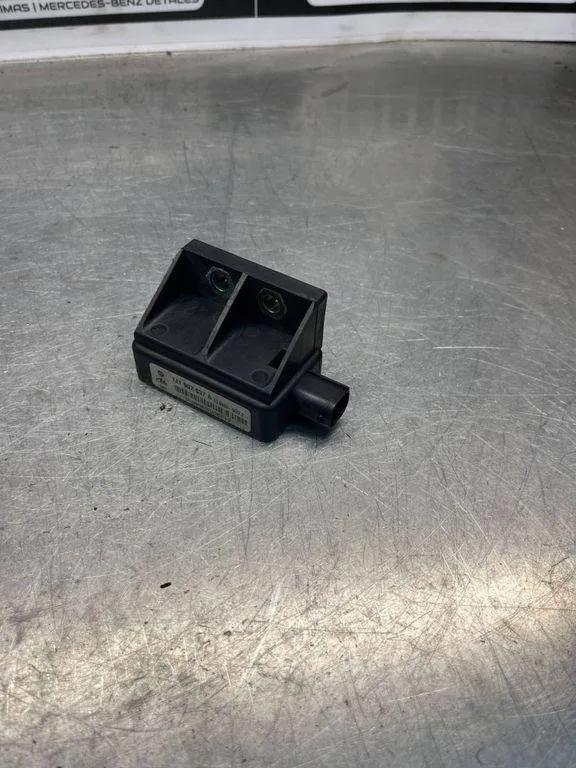 Beschleunigungssensor VW GOLF V Variant (1K5) 2.0 TDI 16V 1j1907637a