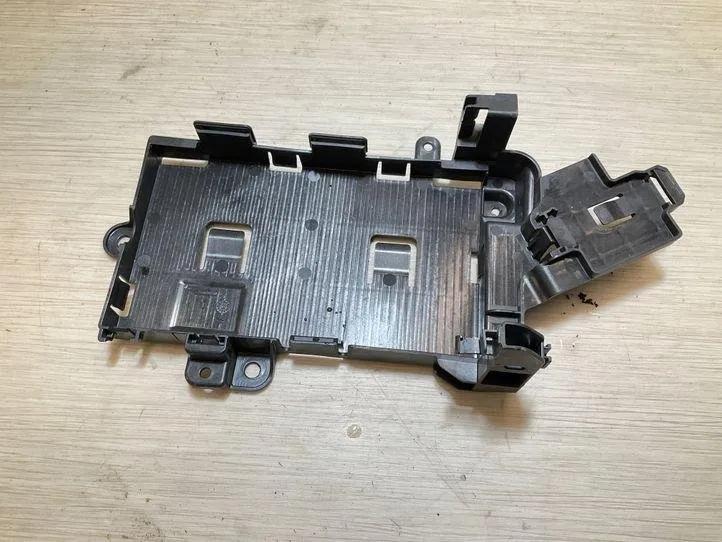 Andere Teile des Innenraums BMW 3 (G20, G28) 3 (G20) 330 e 6135 586509