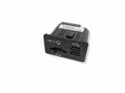 USB VOLVO V40 Hatchback D2 26115007318