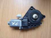 Motor Fensterheber links vorne Hyundai i30 I (FD) 824602R000