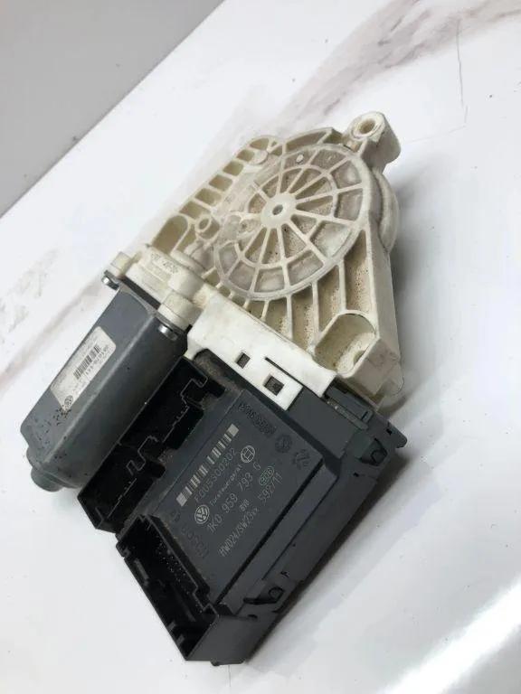 Fensterhebermotor vorne links VW PASSAT B6 (3C2) 2.0 TDI 16V 981240104 1K0959793