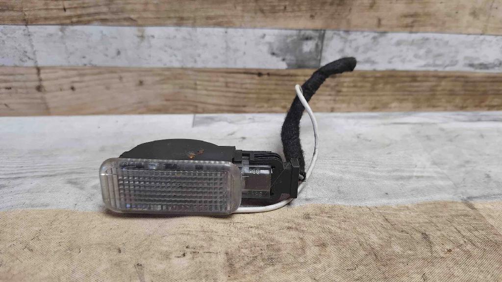 Innenleuchte SKODA SUPERB I (3U4) 2.0 TDI 3B094741 094741