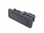Griff zum Öffnen des Kofferraums PEUGEOT 5008 II (MC, MJ, MR, M4) 1.2 THP (MRHNYH, MRHNYW, MRHNSJ, MRHNSU, MRHNSM) 9827560380