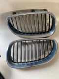 Vorderer oberer Gitter BMW 5 Touring (E61) 530 d 10627110