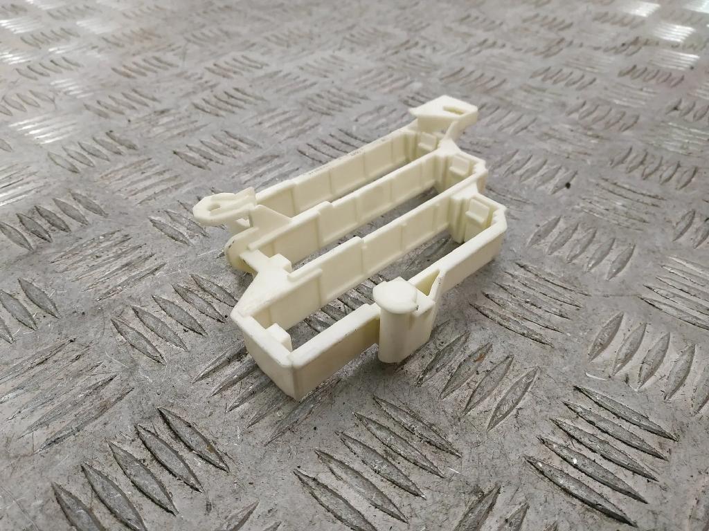 Andere Teile des Innenraums AUDI A8 D4 (4H_) 3.0 TDI quattro 4H0971845AD Bild Andere Teile des Innenraums AUDI A8 D4 (4H_) 3.0 TDI quattro 4H0971845AD