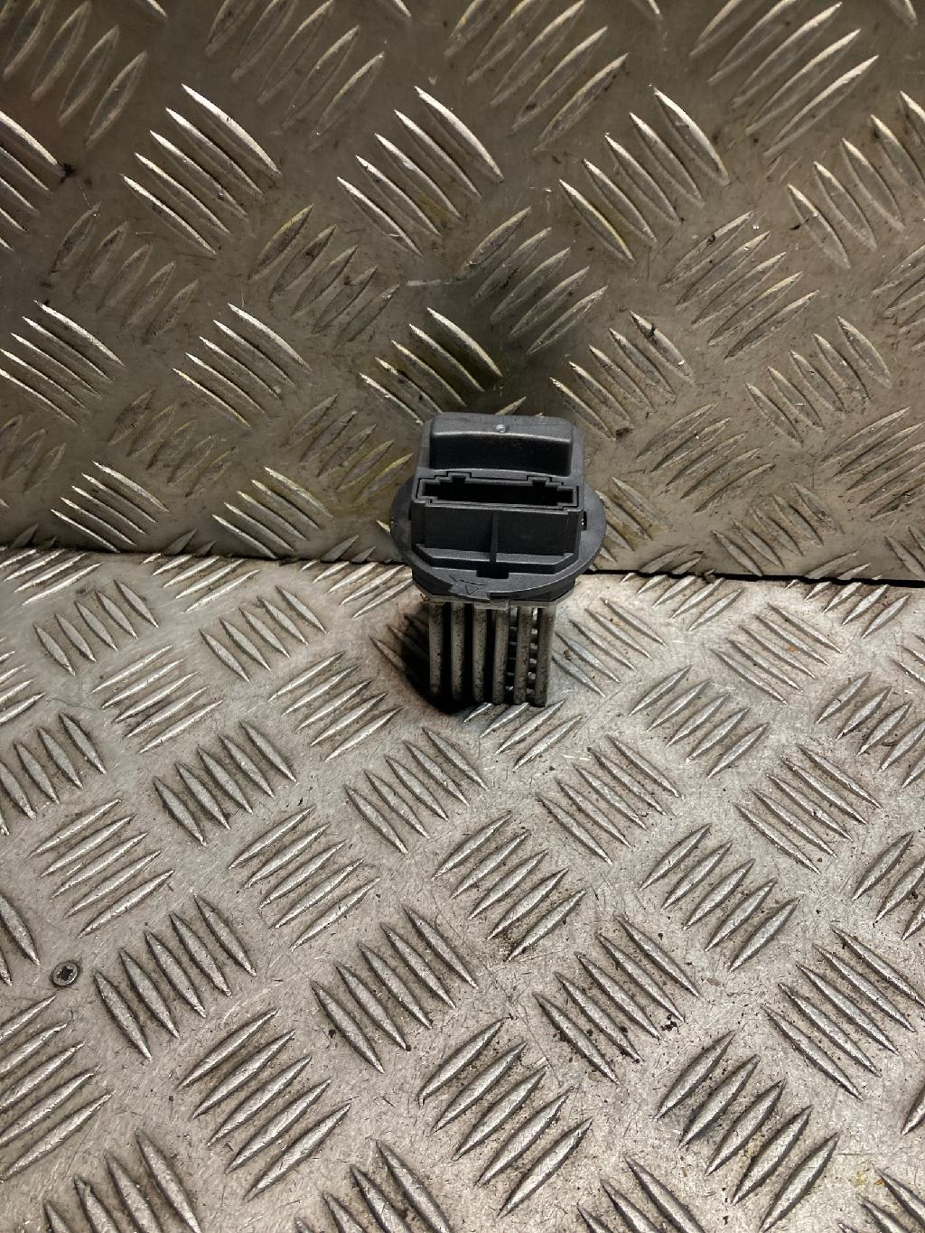 Widerstand Innenraumgebläse Mercedes-Benz E-Klasse (W212) 2048707710