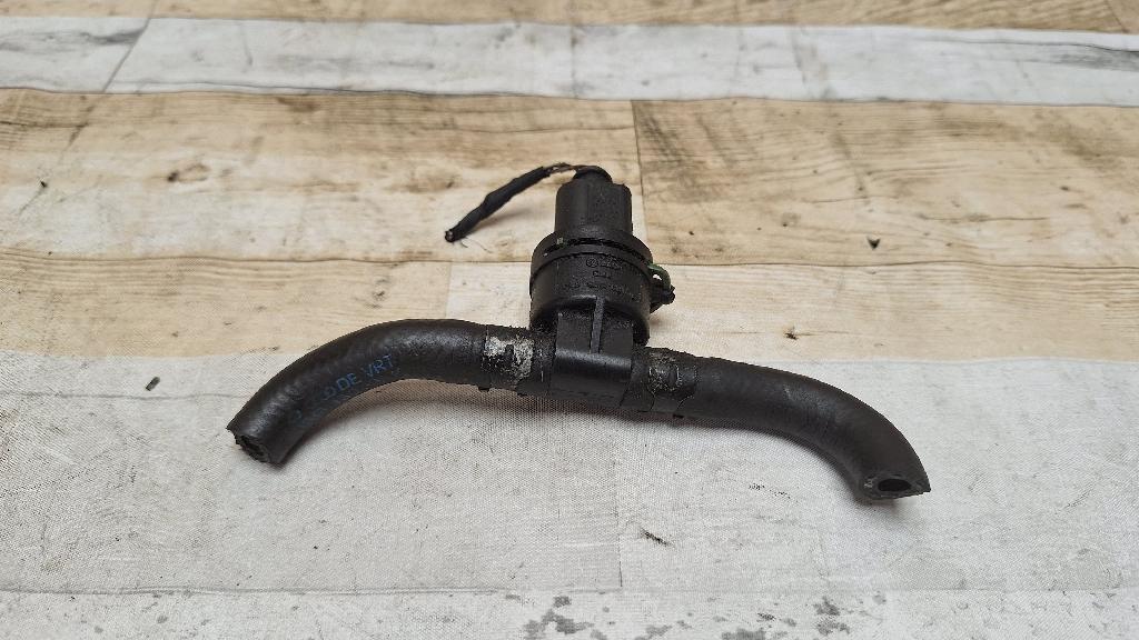 Sensor für Kraftstofftemperatur VW Touran (1T1, 1T2) 038906081B