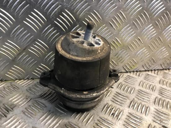 Motorkissen links PORSCHE CAYENNE (9PA) S 4.5 94837504901 Bild Motorkissen links PORSCHE CAYENNE (9PA) S 4.5 94837504901