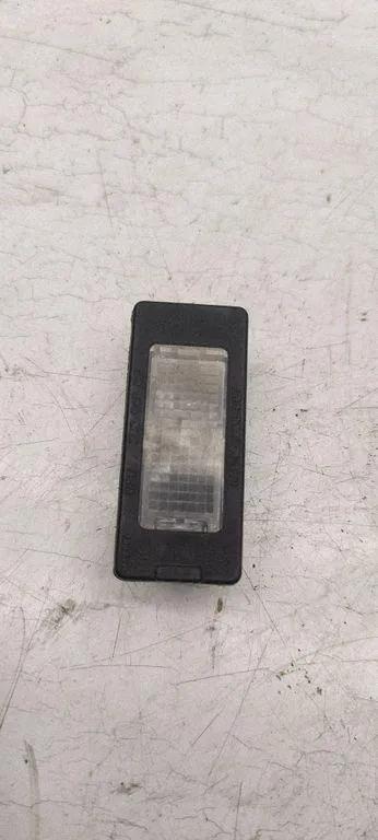 Kennzeichenbeleuchtung VW GOLF PLUS (5M1, 521) 1.6 TDI 5N0943021