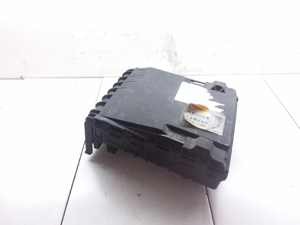 Sicherungskasten VW Golf V (1K) 1K0937132F