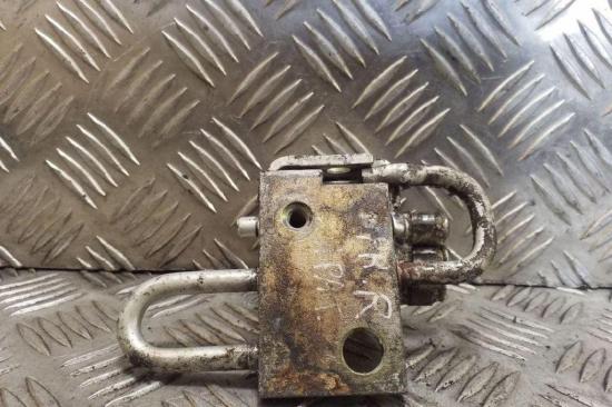 Türscharnier vorne rechts VW Golf IV (1J) 4B0831412B Bild Türscharnier vorne rechts VW Golf IV (1J) 4B0831412B