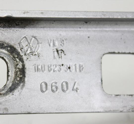 Motorhaubenscharnier vorne links Bild Motorhaubenscharnier vorne links