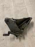 Motorhalter links VW TOUAREG (7LA, 7L6, 7L7) 2.5 R5 TDI 070199307A