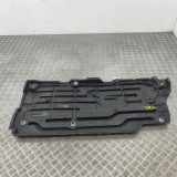 Rechte Unterbodenabdeckung