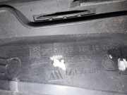 Vertikale Verkleidung auf der rechten Seite der Windschutzscheibe