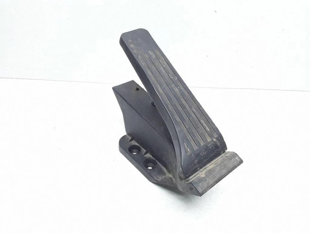 Gaspedal MERCEDES-BENZ E (W212) E 220 CDI / BlueTEC (212.001, 212.002) A2043000004
