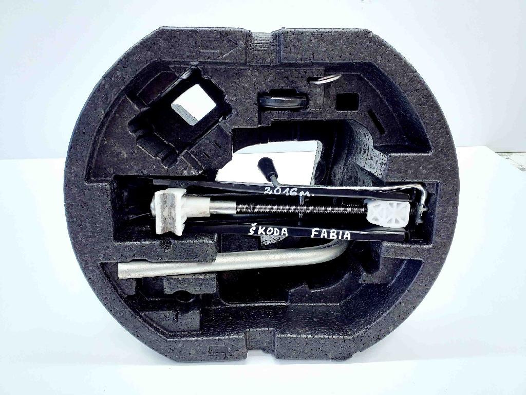 Wagenheber Skoda Fabia III Kombi (NJ) 4D00122219A