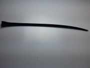 Vertikale Verkleidung auf der rechten Seite der Windschutzscheibe