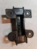 Stoßstangenhalter vorne links AUDI 100 (44, 44Q, C3) 2.2 811807253