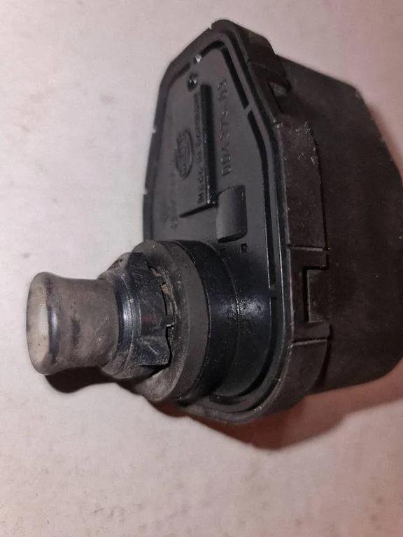 Motor zur Leuchtweitenregulierung VW TRANSPORTER IV Furgon (70XA) 2.4 D 165941295