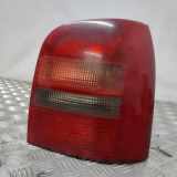 Lampenträger Heckleuchte rechts Audi A4 Avant (8D, B5) 8D9945096