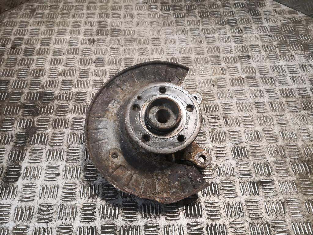 Achsschenkel (ABS) links vorne Mercedes-Benz Viano (W639) A6393300632