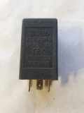 Relais AUDI 100 (44, 44Q, C3) 1.8 811919096g