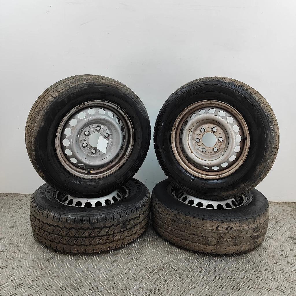 Radsatz MERCEDES-BENZ SPRINTER 3,5-t Van (907, 910) 314 CDI (910.631, 910.633) A0014014802