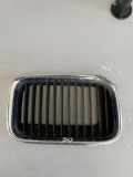 Vorderer oberer Gitter BMW 5 (E34) 520 i 24V 51138151548