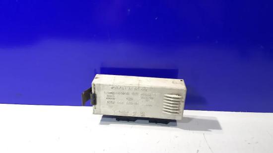 Scheinwerfer-Steuergerät SAAB 9000 Hatchback 3.0 -24 V6 CS/CSE 4109096 Bild Scheinwerfer-Steuergerät SAAB 9000 Hatchback 3.0 -24 V6 CS/CSE 4109096