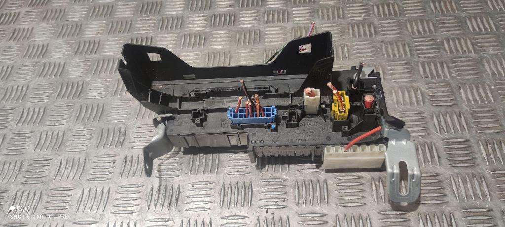 Sicherungskasten Mercedes-Benz E-Klasse (W212) A0025422619