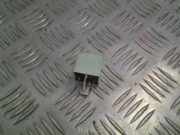 Relais AUDI A5 Cabrio (8F7) 2.0 TDI 4H0951253