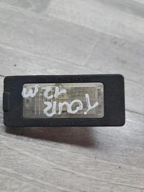 Kennzeichenbeleuchtung VW TOURAN (1T3) 1.6 TDI SAE211000T