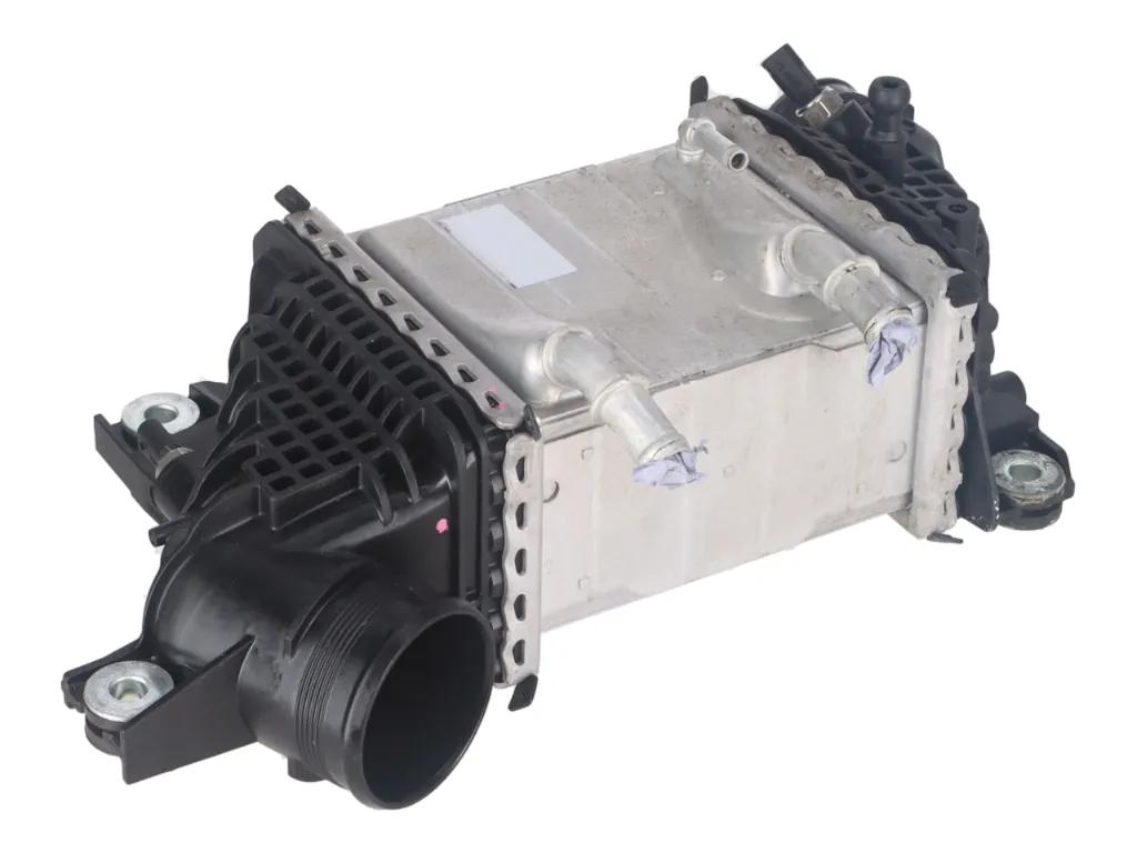 Ladeluftkühler VW Transporter T6 Kasten () 04L145749L