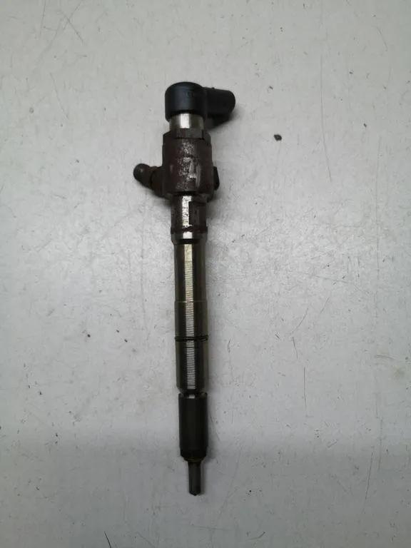 Einspritzdüse VW CADDY III Furgon (2KA, 2KH, 2CA, 2CH) 2.0 TDI 03L130277B