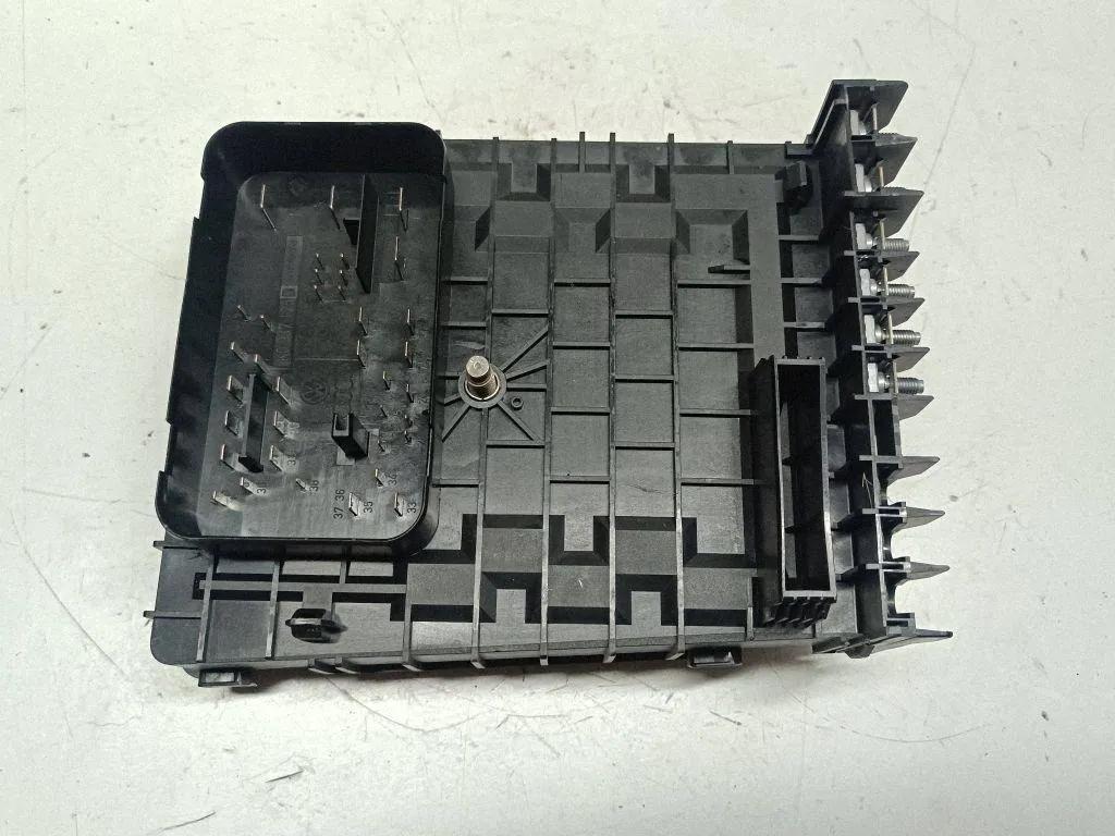 Sicherungskasten VW TIGUAN (5N_) 1.4 TSI 1K0937125D