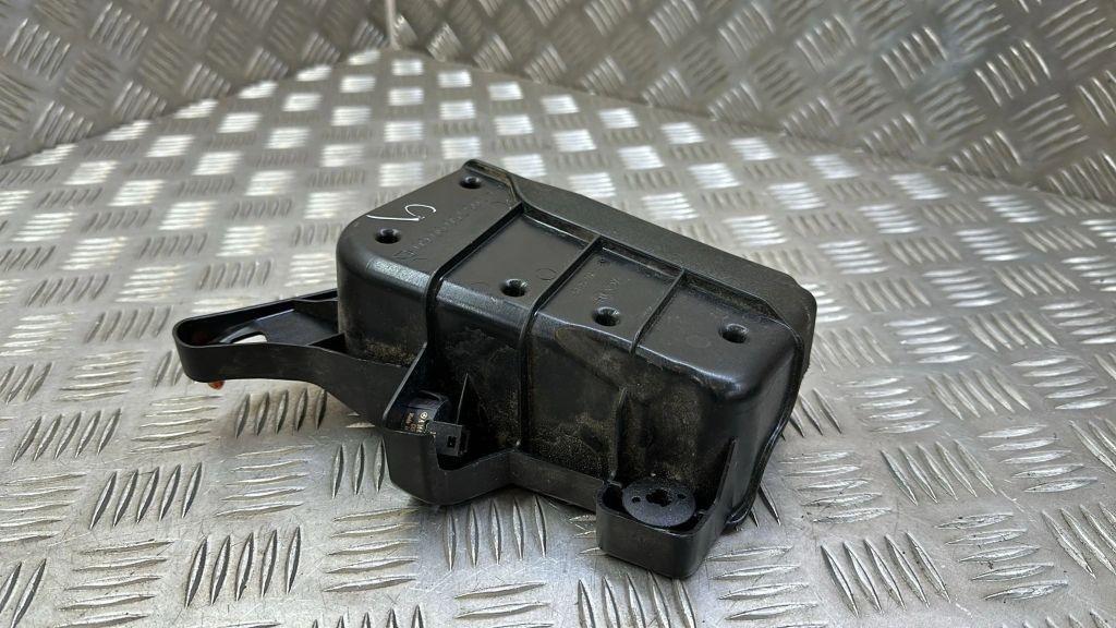 Türfeststeller Mercedes-Benz C-Klasse (W205) A2047500060