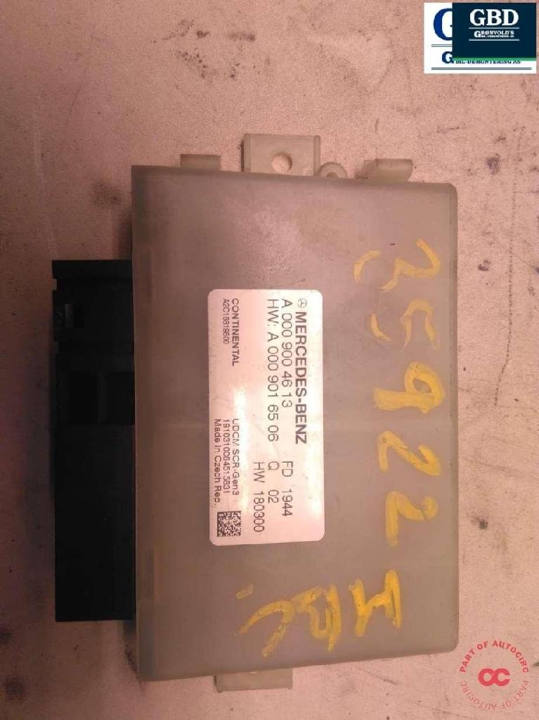 Steuergerät Soundverstärker Mercedes-Benz C-Klasse (W205) A0009004613 Bild Steuergerät Soundverstärker Mercedes-Benz C-Klasse (W205) A0009004613