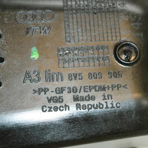 Kraftstofftankdeckel AUDI A3 Limousine (8VS, 8VM) 2.0 TFSI quattro 8V5809906 Bild Kraftstofftankdeckel AUDI A3 Limousine (8VS, 8VM) 2.0 TFSI quattro 8V5809906