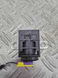 Relais AUDI A4 Avant (8K5, B8) 2.7 TDI 4F0915519