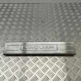 Schwellerinnenverkleidung vorn rechts JAGUAR XJ (X351) 3.0 AW93-13200-AE