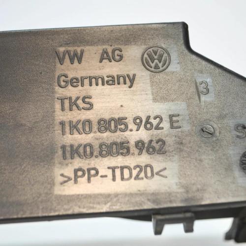 Andere Motorraumteile SKODA SUPERB II (3T4) 1.6 TDI 1K0805962E Bild Andere Motorraumteile SKODA SUPERB II (3T4) 1.6 TDI 1K0805962E