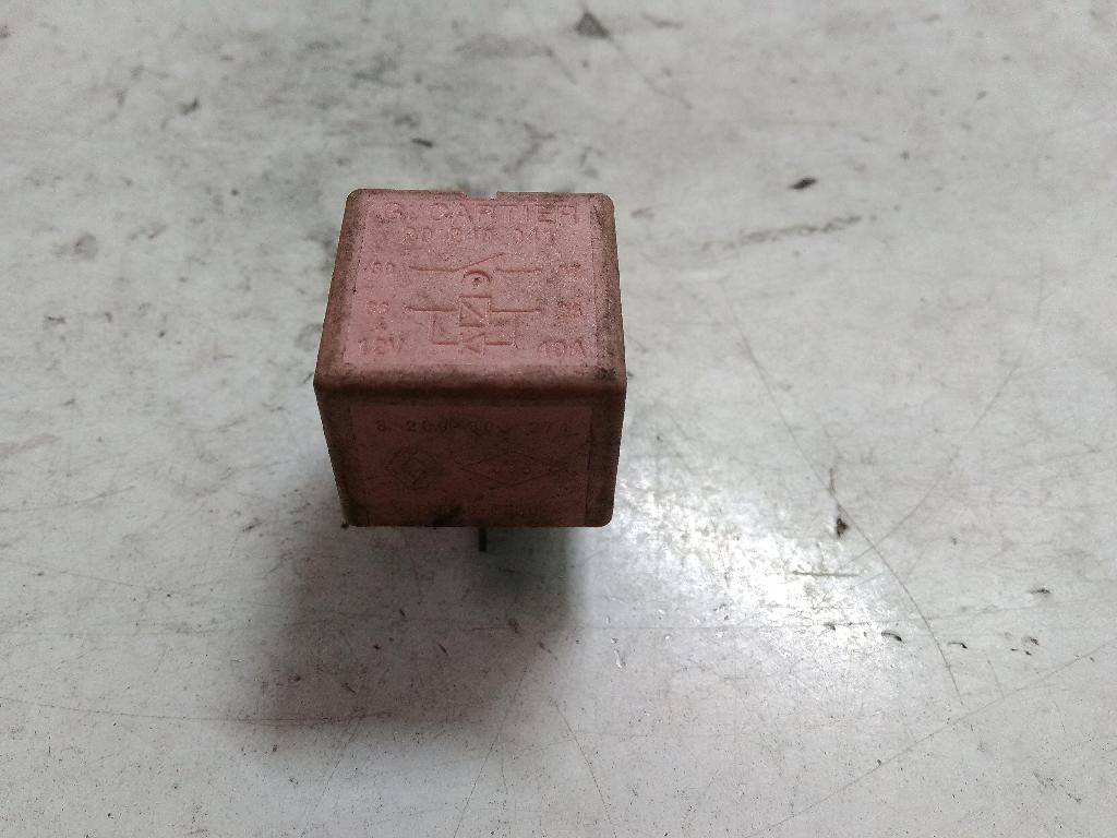 Relais Renault Grand Scenic II (JM) 8200308271