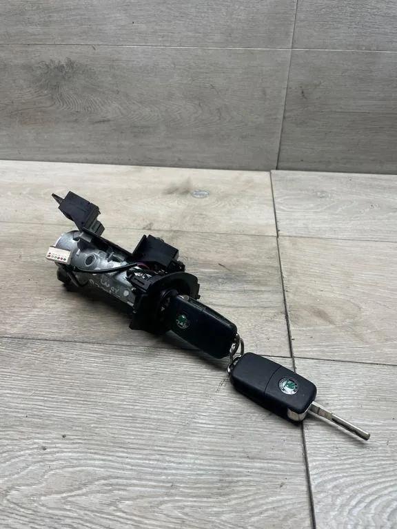 Zündschloss SKODA SUPERB II (3T4) 2.0 TSI 1K0905851B