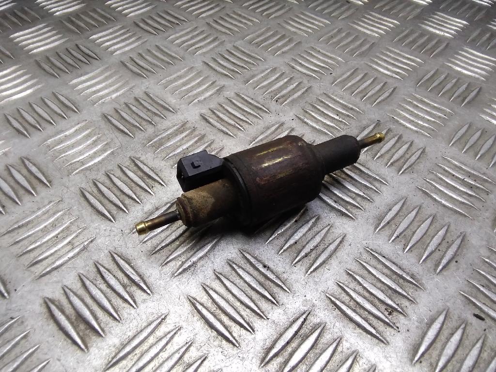 Zusatzwasserpumpe VW Transporter T5 Kasten () 89372A