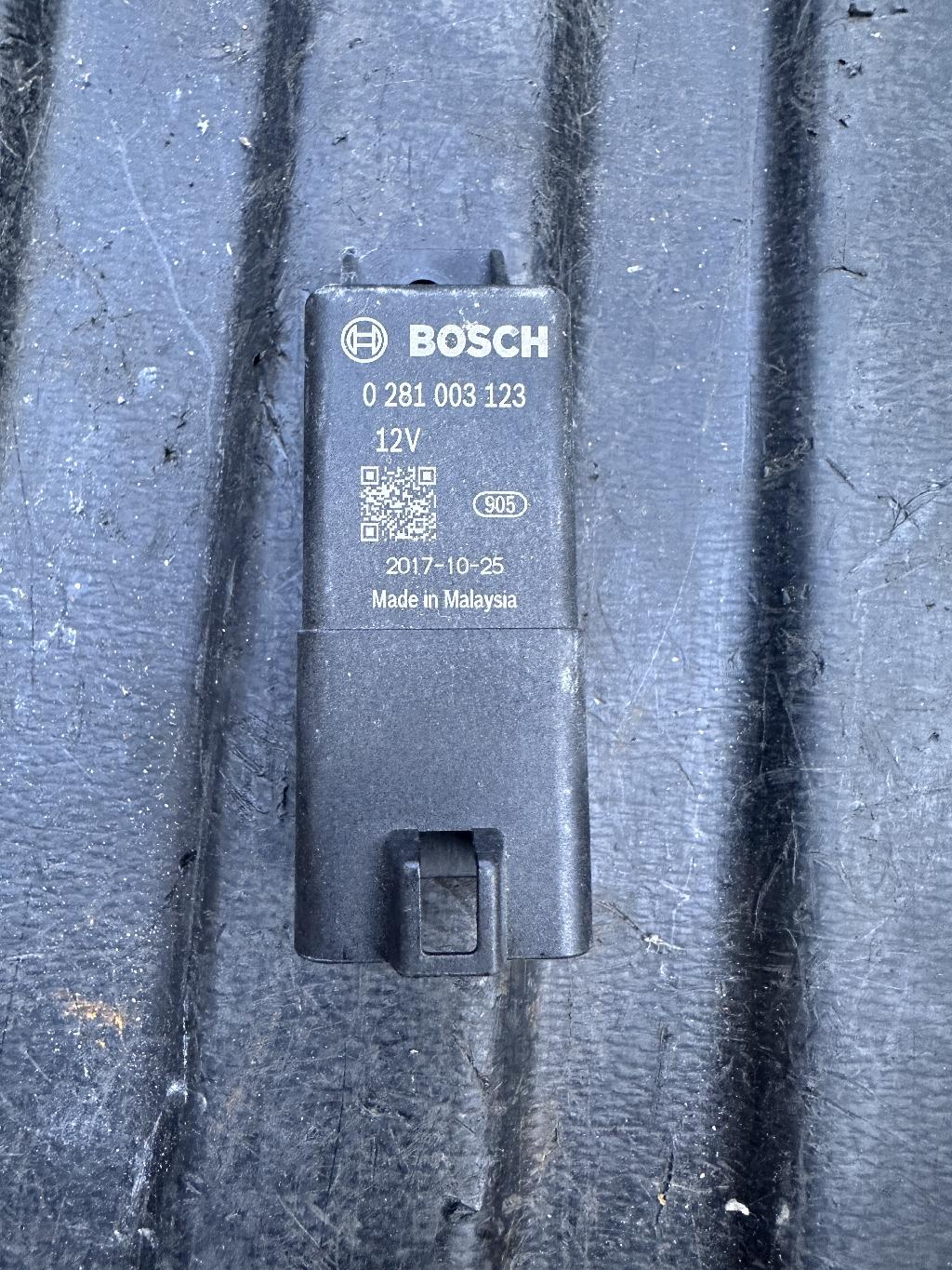 Relais für Glühanlage Land Rover Discovery V (L462) 0281003123