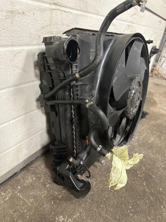 Kühler Mercedes-Benz SLK (R172) A2049066802