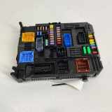 Sicherungskasten CITROËN C4 III (BA_, BB_, BC_) 1.2 PureTech 131 9832881080